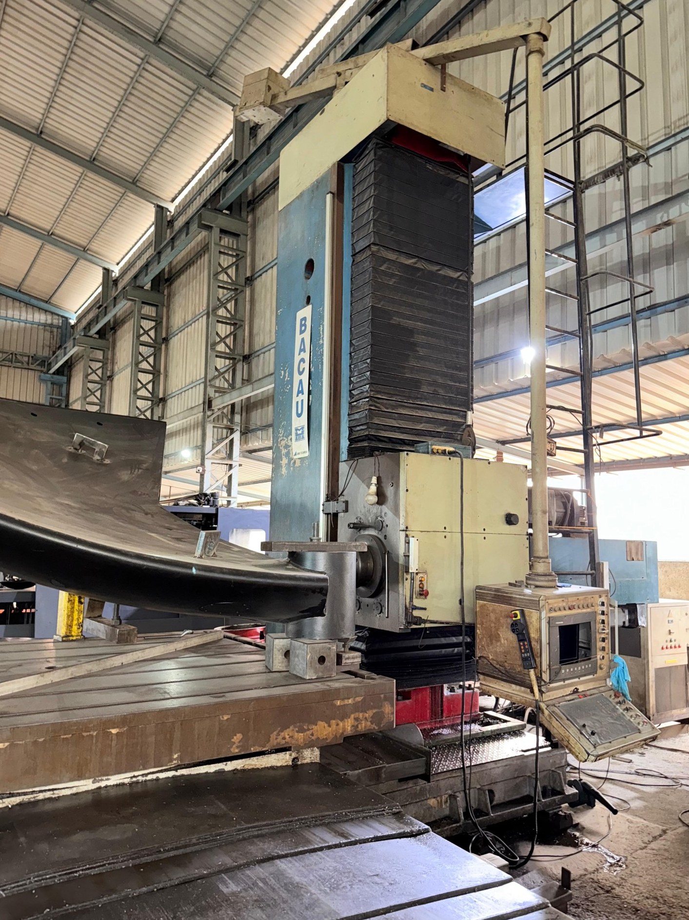 Machining at Scale: How Large-Envelope Components Are Held, Bored and Verified